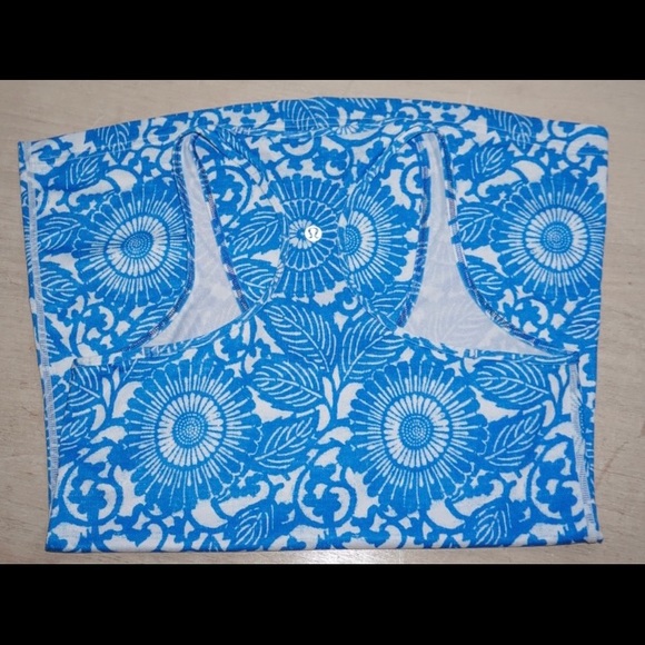 Lululemon Porcelain Beachy Floral racerback tank - Picture 2 of 3
